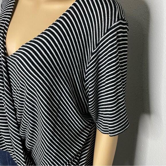 BP Deep V Neck Faux Wrap Draped Short Sleeve Striped Blouse Black White SZ Large - Picture 5 of 12